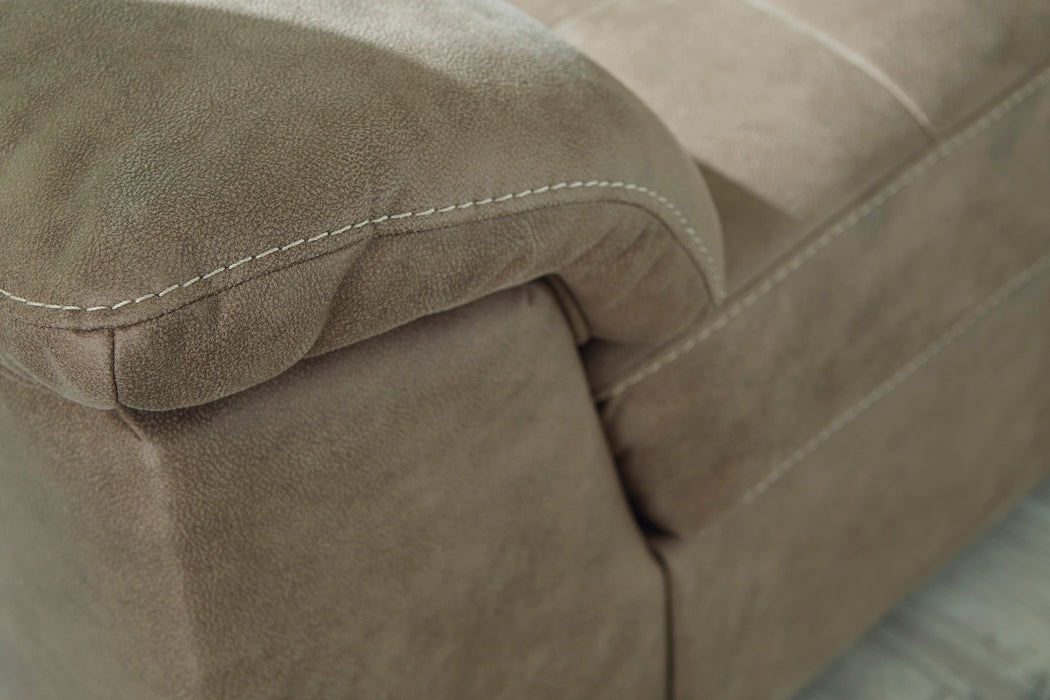 Maderla Pebble LAF Sectional