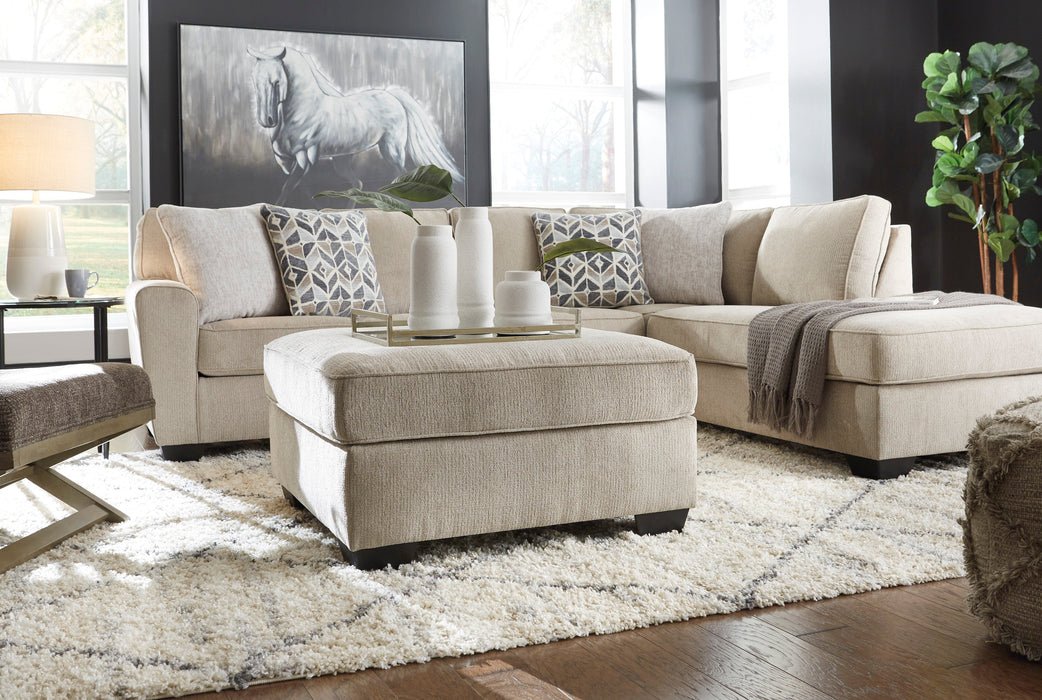 Decelle Putty RAF Sectional