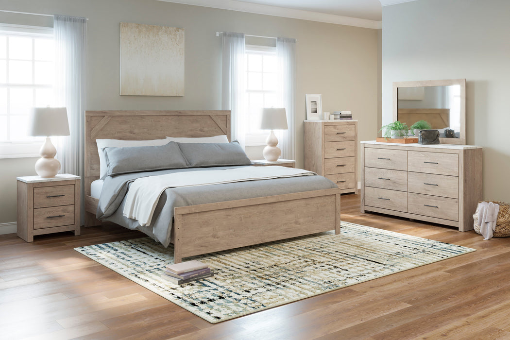 Senniberg Light Brown/White Panel Bedroom Set
