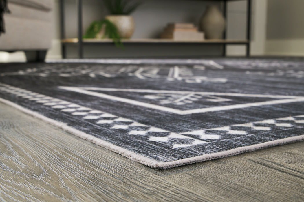 Arloman Large Rug - R405931