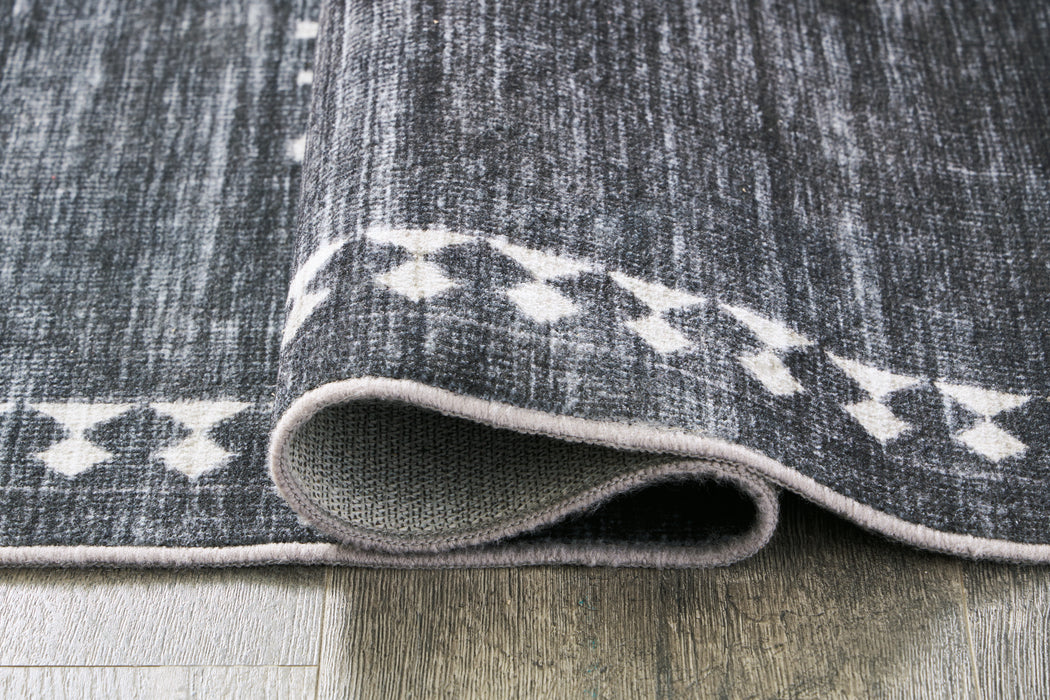 Arloman Large Rug - R405931