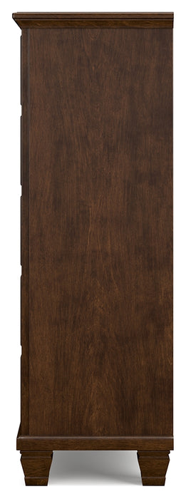 Danabrin Chest of Drawers - B685-46