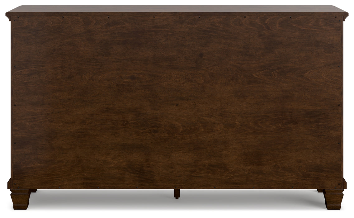 Danabrin Dresser - B685-31