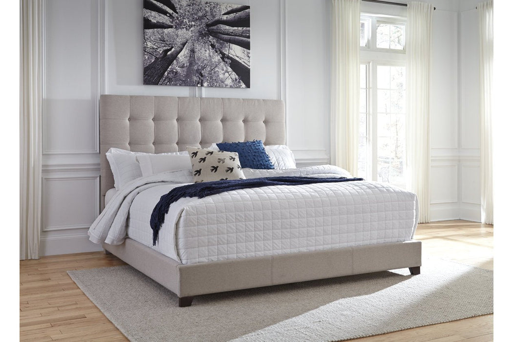 Dolante Beige King Upholstered Bed - B130-582 - Gate Furniture