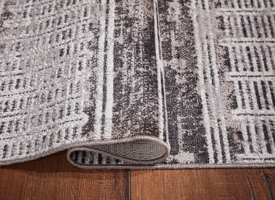 Henchester Large Rug - R405991