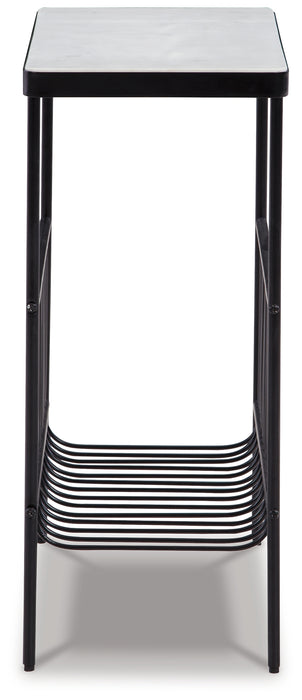 Issiamere Accent Table - A4000543