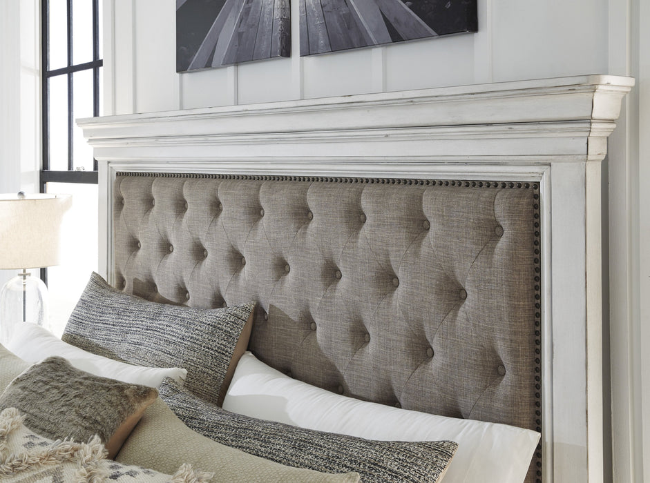 Kanwyn Whitewash Upholstered Panel Bedroom Set - Gate Furniture