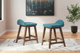 Lyncott Counter Height Bar Stool (Set of 2) - D615-324