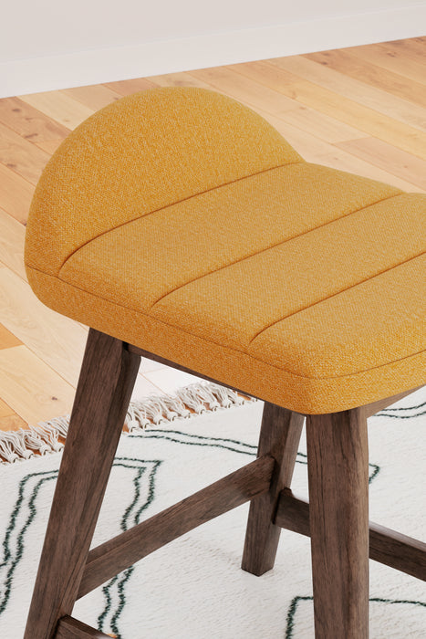 Lyncott Counter Height Bar Stool (Set of 2) - D615-424