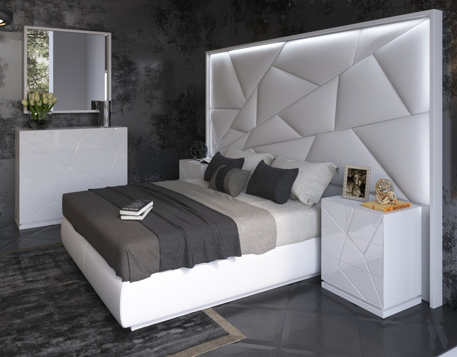 Majesty Bed W/Light Queen - In Stock Furniture