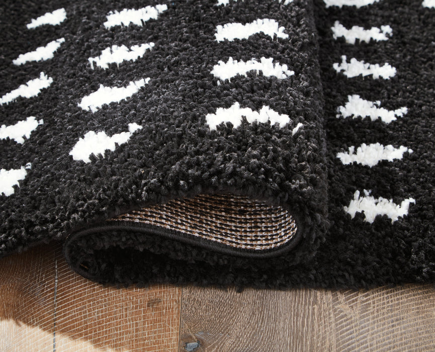 Minston Large Rug - R405951