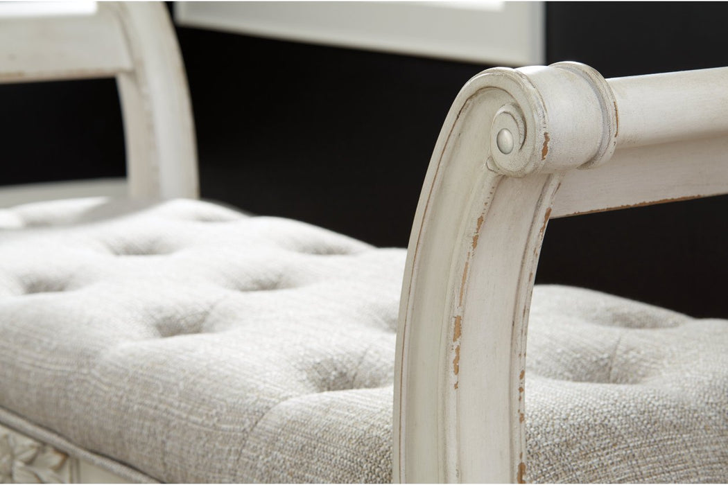 Realyn Antique White Accent Bench - A3000157 - Gate Furniture