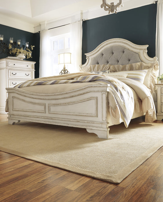 Realyn Chipped White Panel Bedroom Set - Gate Furniture