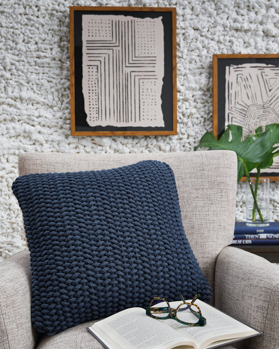 Renemore Pillow - A1000473P