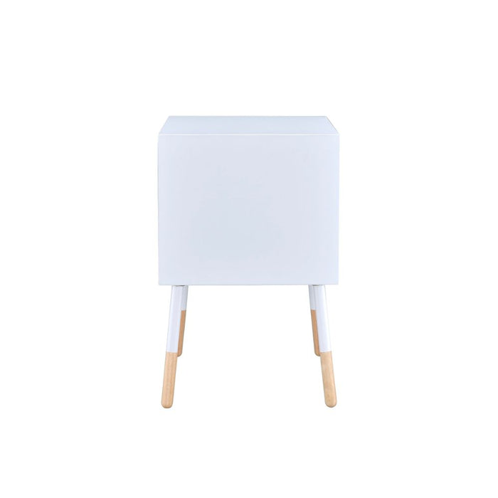 Sonria II End Table - 84450 - In Stock Furniture