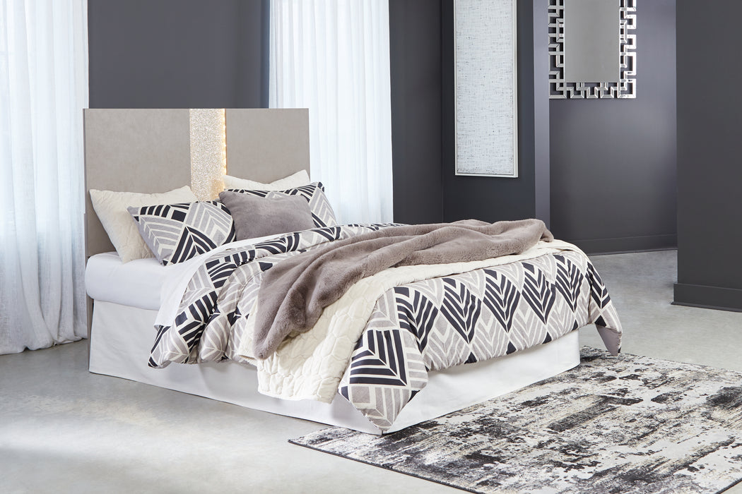Surancha Queen/Full Panel Headboard - B1145-57