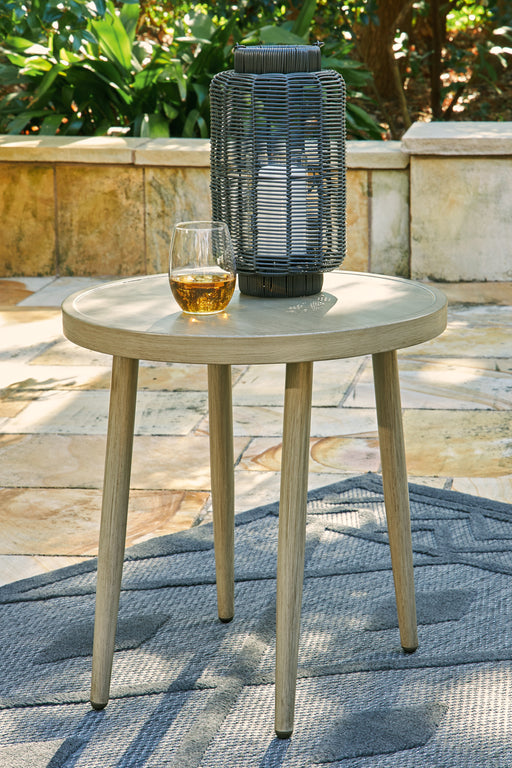 SWISS VALLEY Outdoor End Table - P390-706