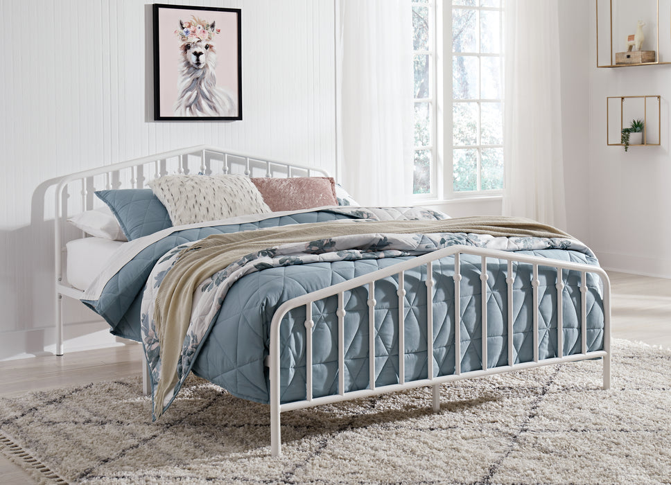 Trentlore Queen Metal Bed - B076-681 - In Stock Furniture