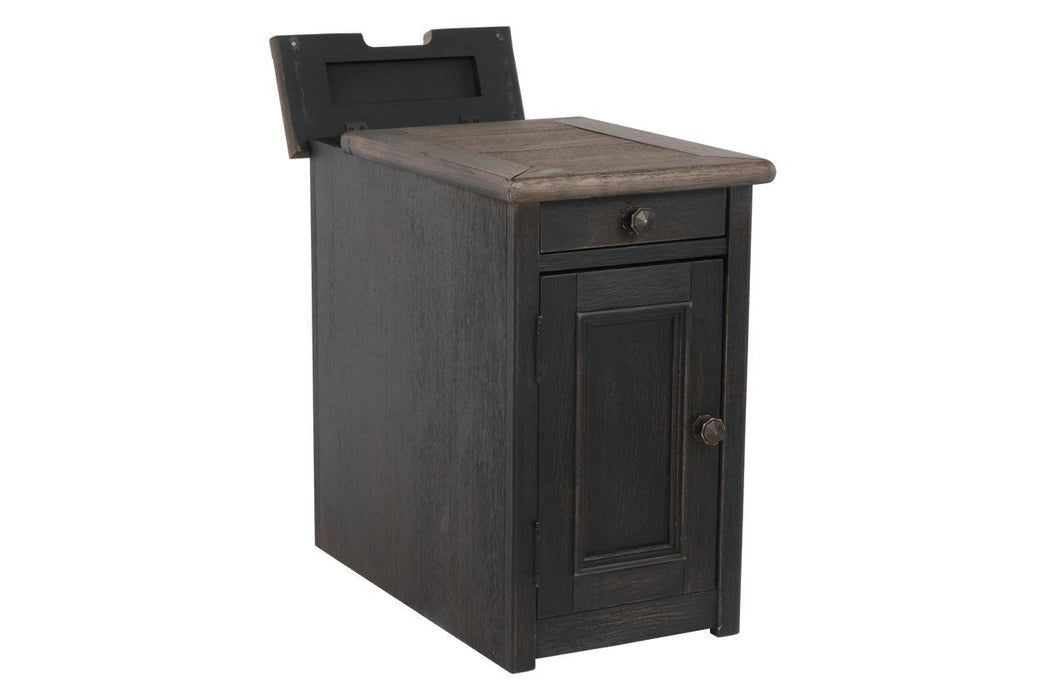 Tyler Creek Grayish Brown/Black Chairside End Table with USB Ports & Outlets - T736-7 - Gate Furniture