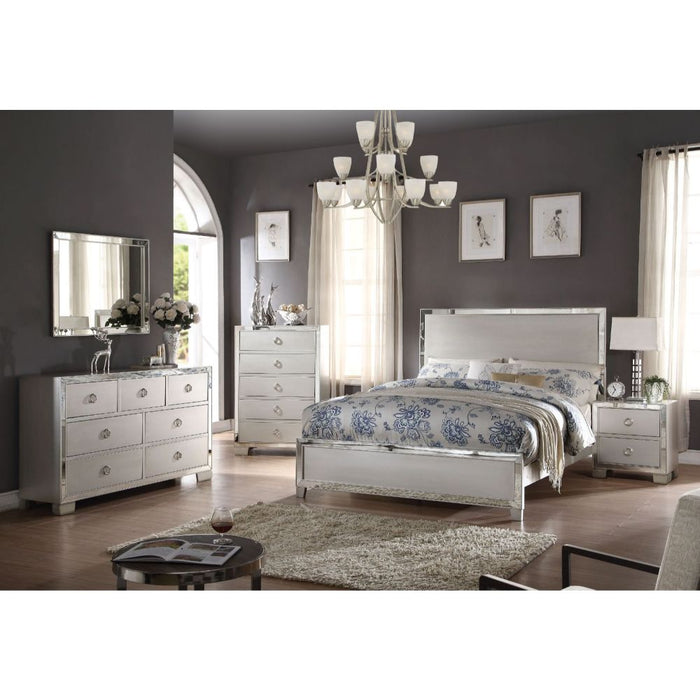 Voeville II Queen Bed - 24840Q - In Stock Furniture